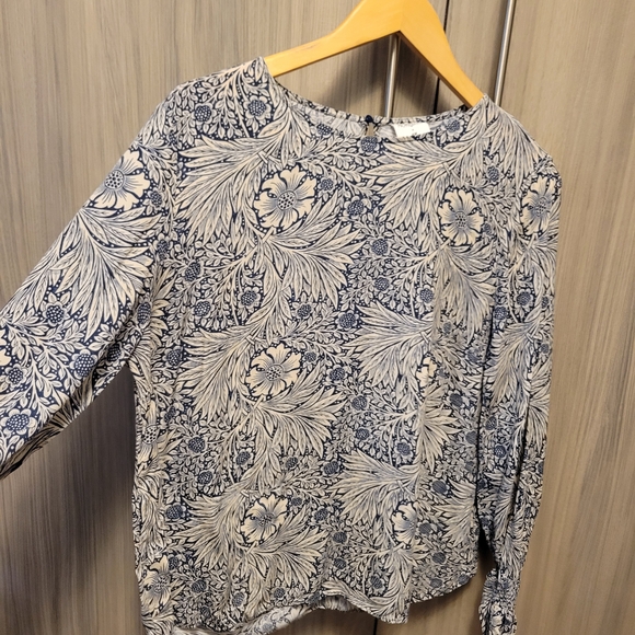 H&M x William Morris & Co Blue and White Floral Blouse 💐Rare - Picture 8 of 14
